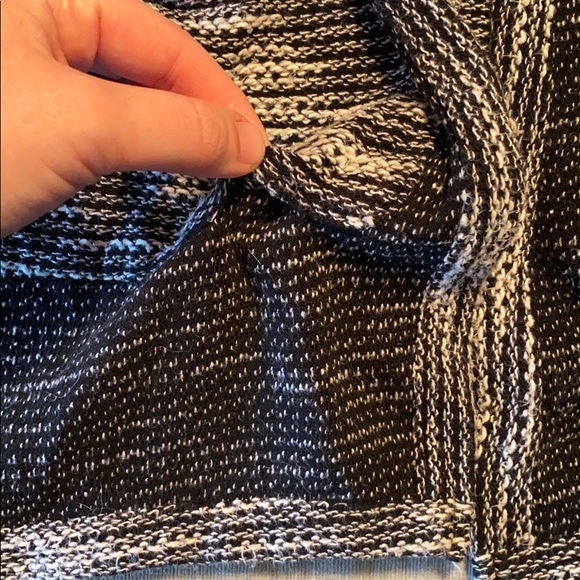 Cardigan - Picture 3 of 4